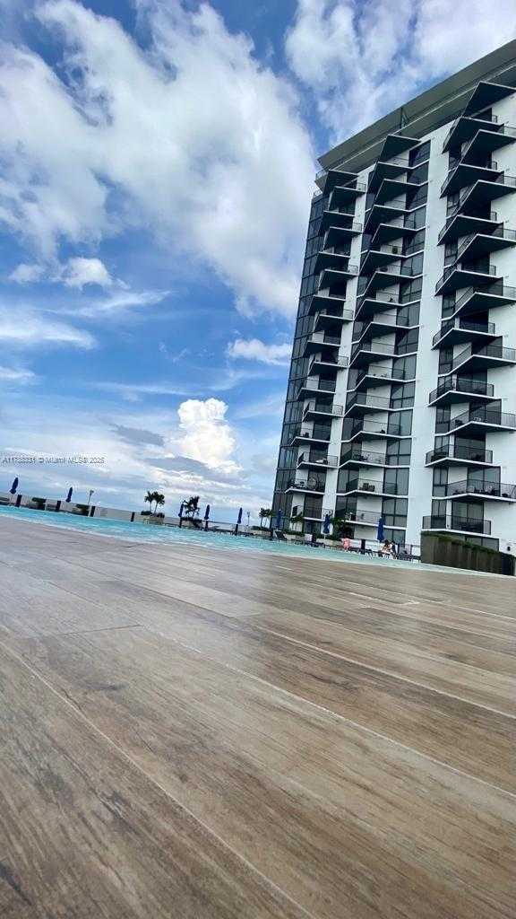 Small Image of 5300 PASEO BLVD #1001, Doral Number 23