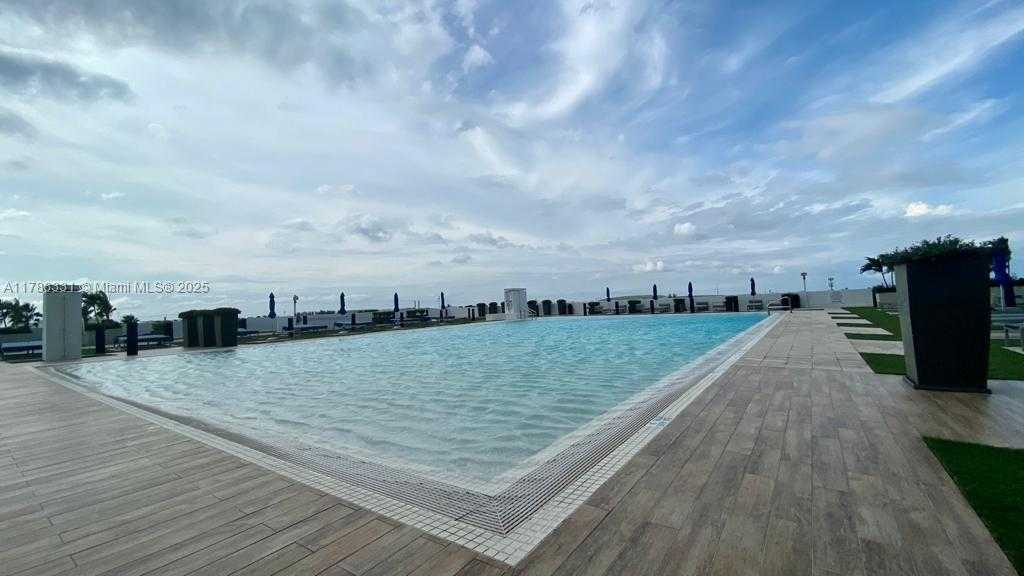 Small Image of 5300 PASEO BLVD #1001, Doral Number 24