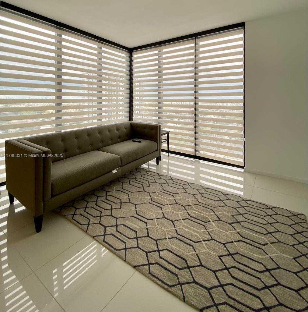 Small Image of 5300 PASEO BLVD #1001, Doral Number 8