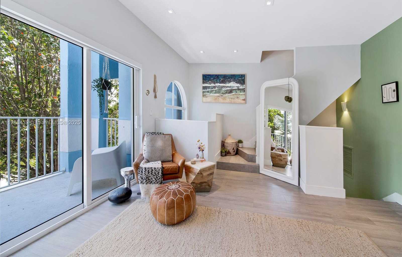 Small Image of 381 Franklin St, Hollywood, FL 33019, USA Number 29