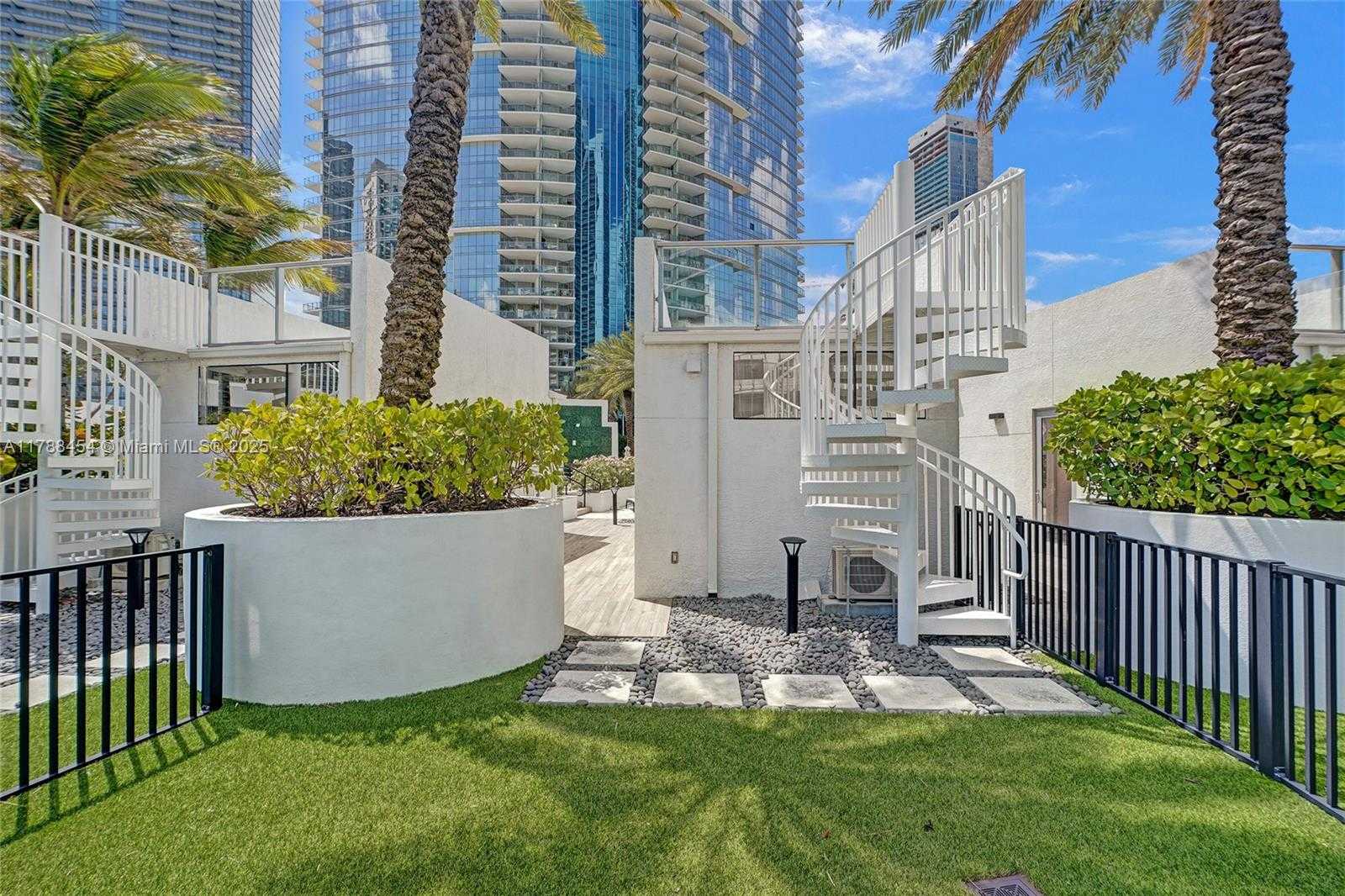 Small Image of 851 NORTH EAST 1ST AVE, CABANA #7, Miami Number 4