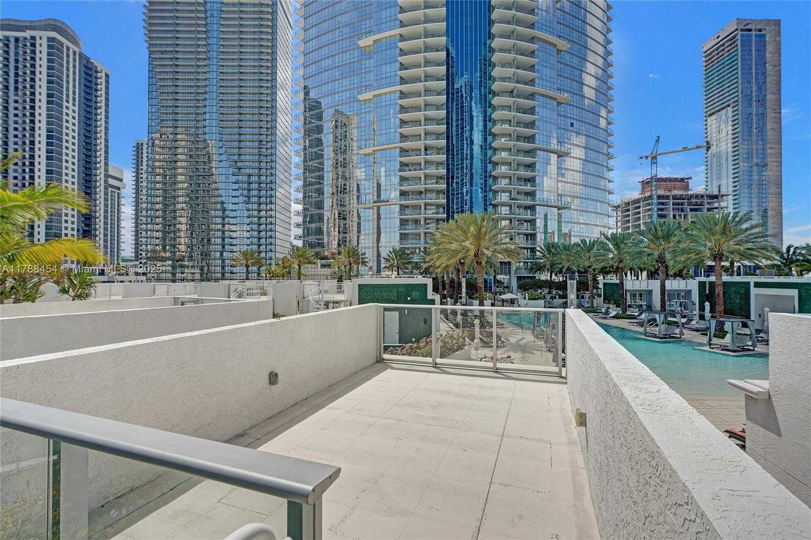 Small Image of 851 NORTH EAST 1ST AVE, CABANA #7, Miami Number 5