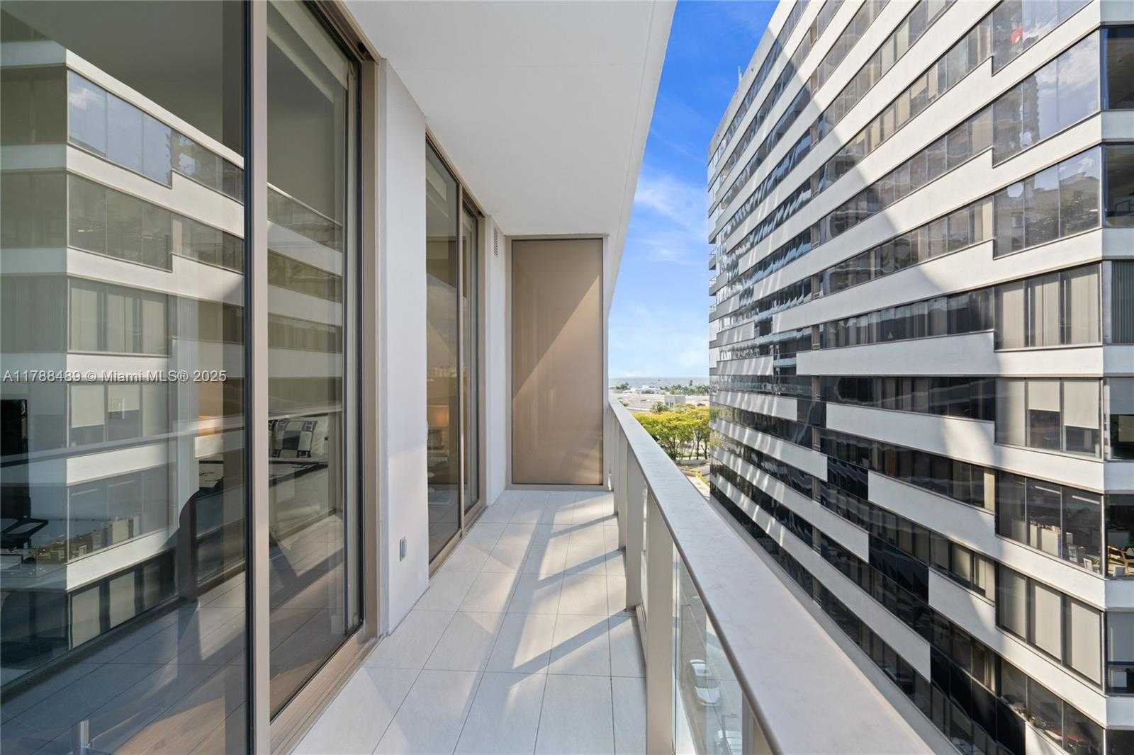 Small Image of 2678 TIGERTAIL AVE #615, Miami Number 35