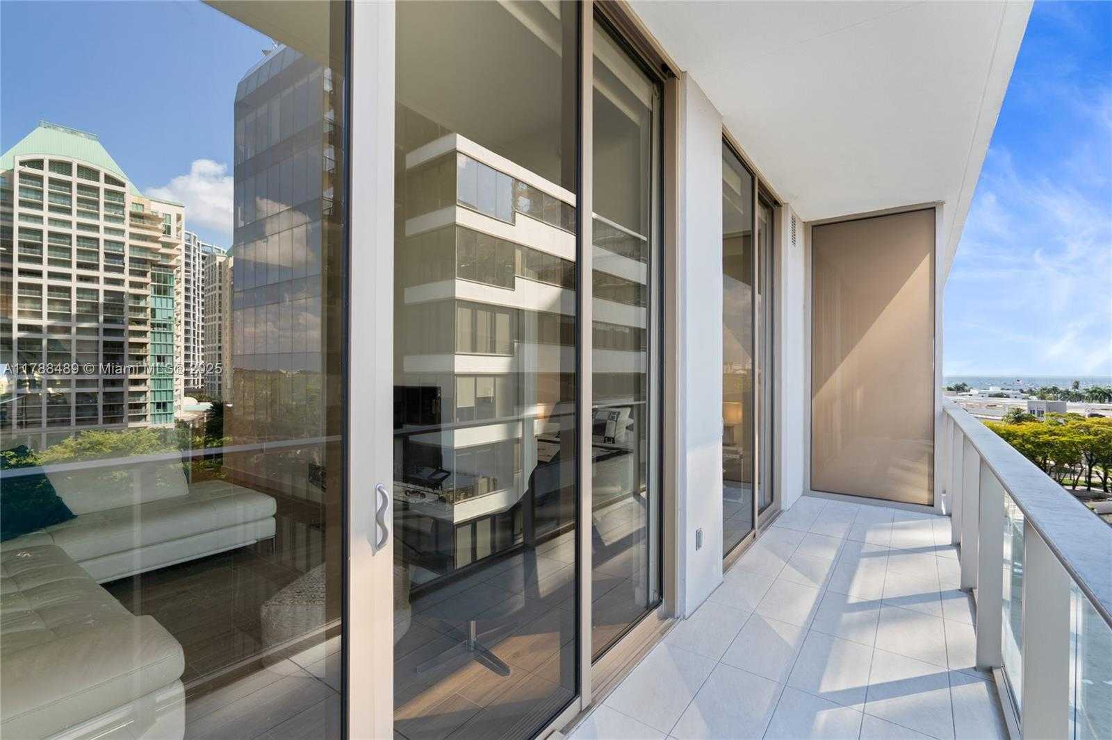 Small Image of 2678 TIGERTAIL AVE #615, Miami Number 36