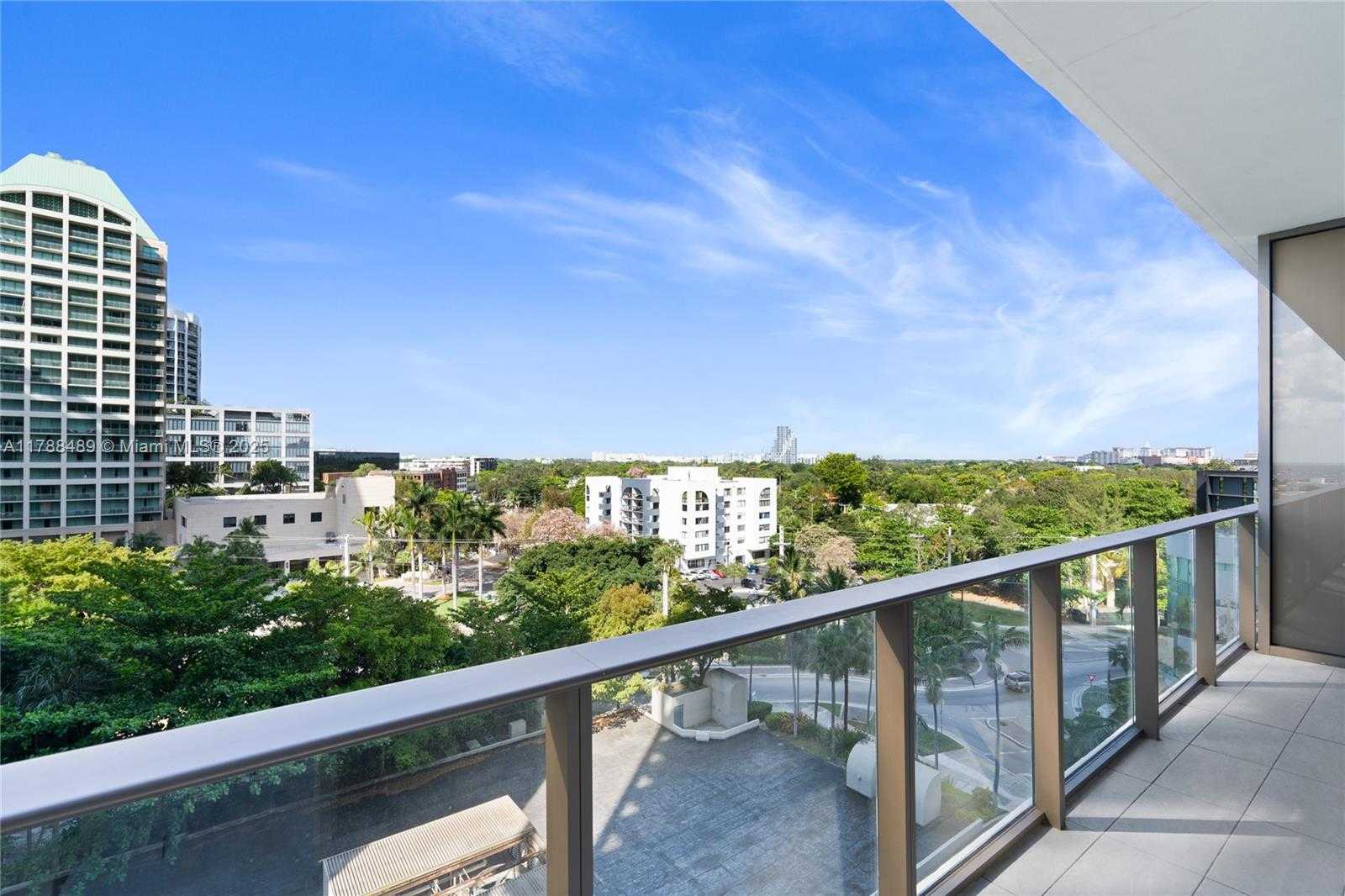 Small Image of 2678 TIGERTAIL AVE #615, Miami Number 40