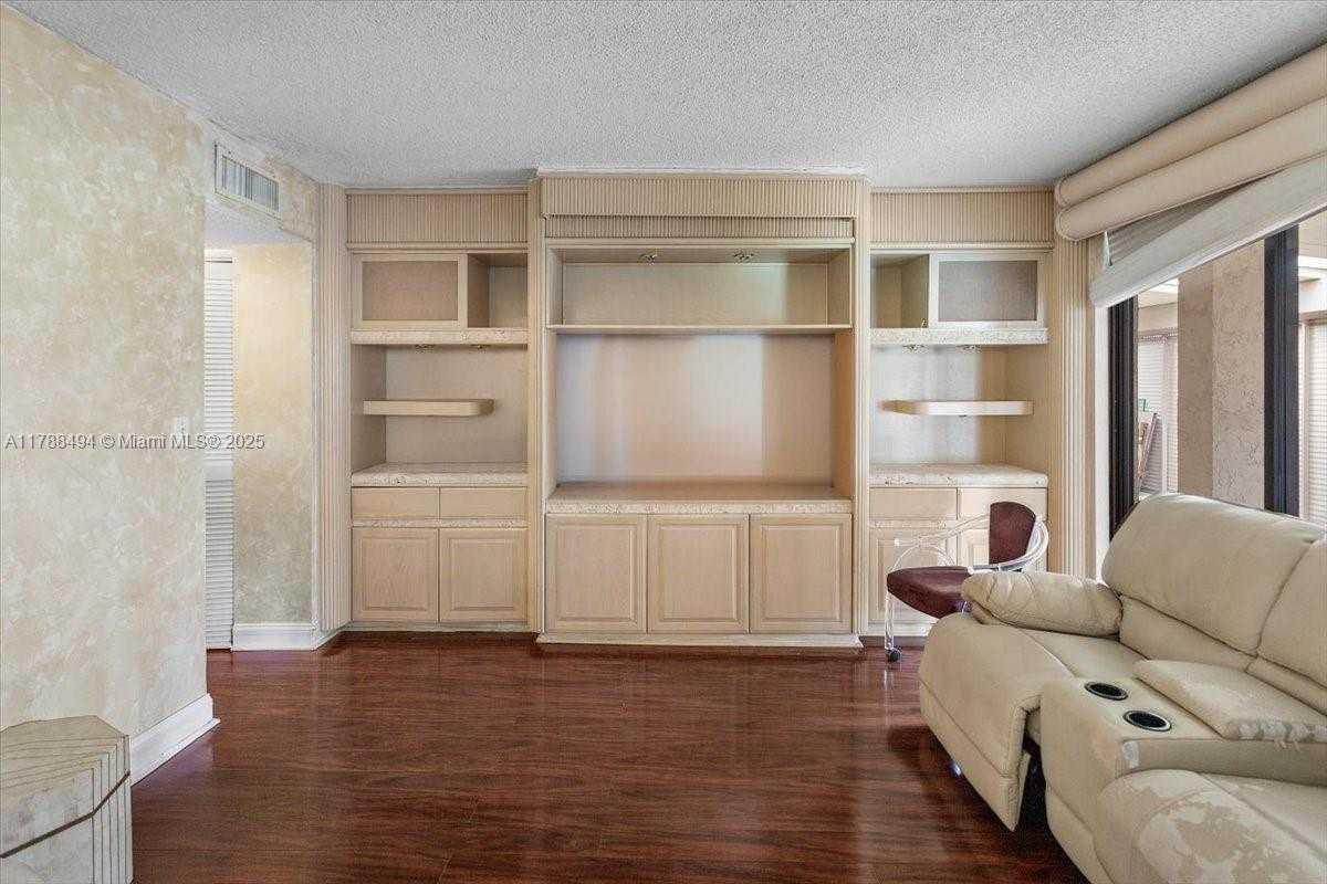 Small Image of 2808 NORTH 46TH AVE #E650, Hollywood Number 3