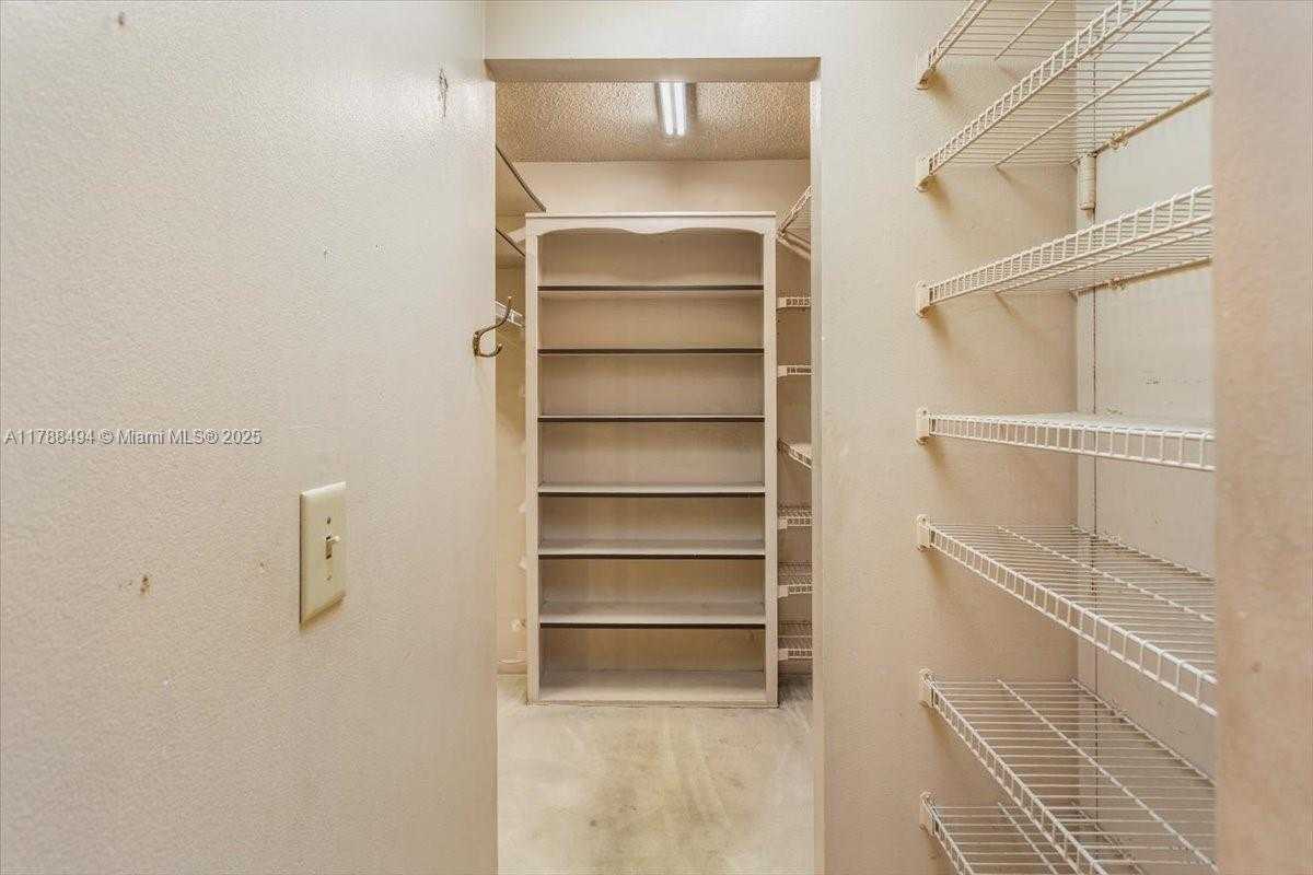 Small Image of 2808 NORTH 46TH AVE #E650, Hollywood Number 33