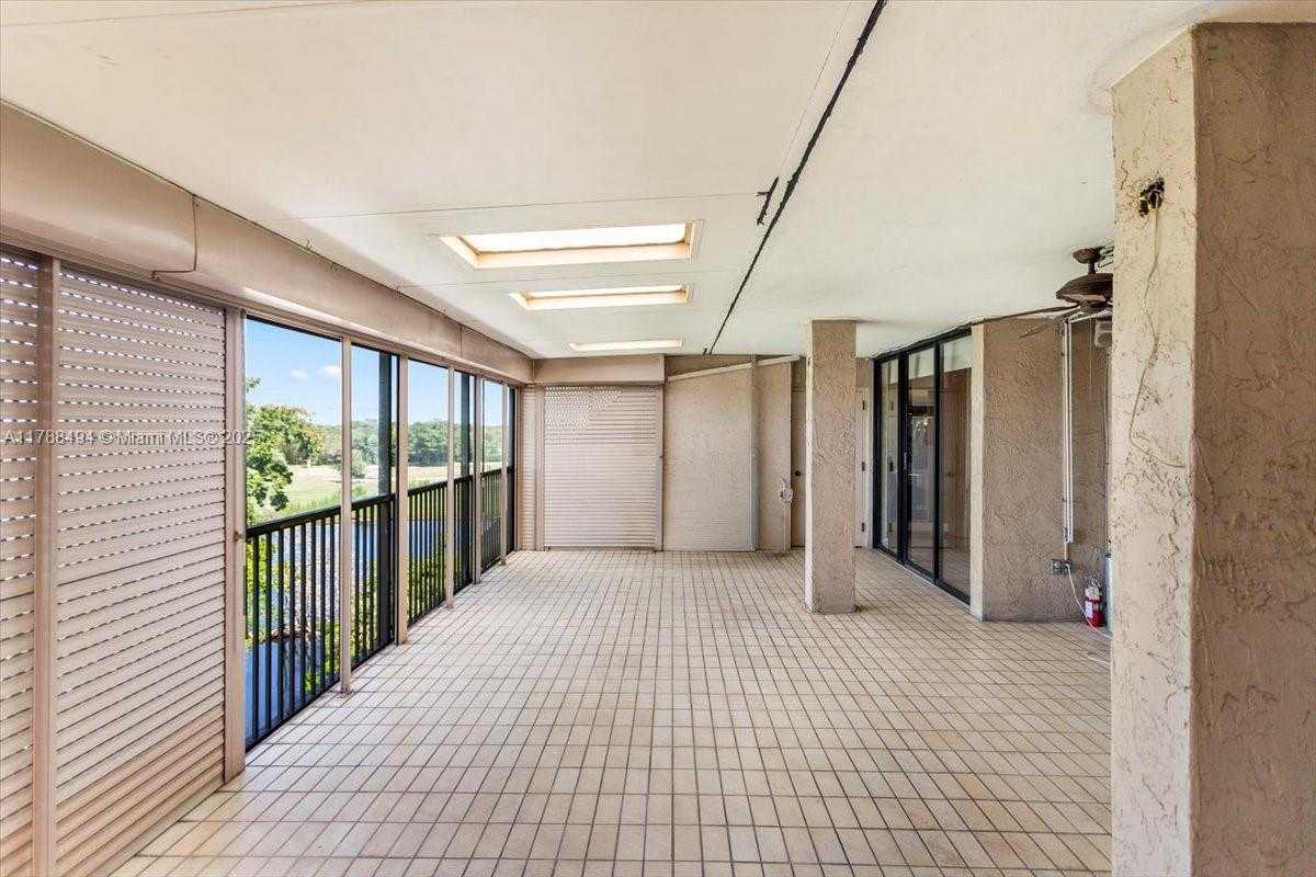 Small Image of 2808 NORTH 46TH AVE #E650, Hollywood Number 39