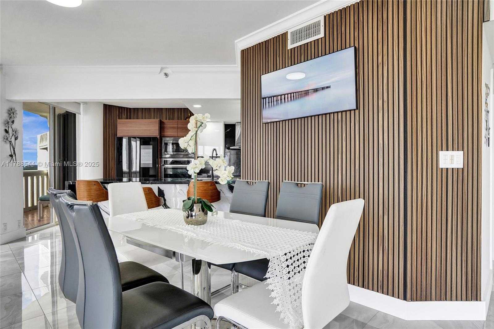 Small Image of 3000 ISLAND BLVD #1106, Aventura Number 10