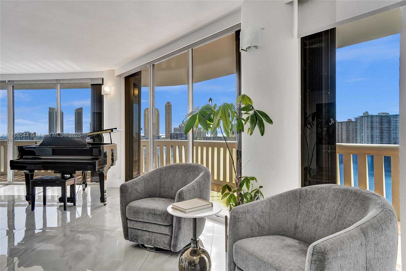 Small Image of 3000 ISLAND BLVD #1106, Aventura Number 12