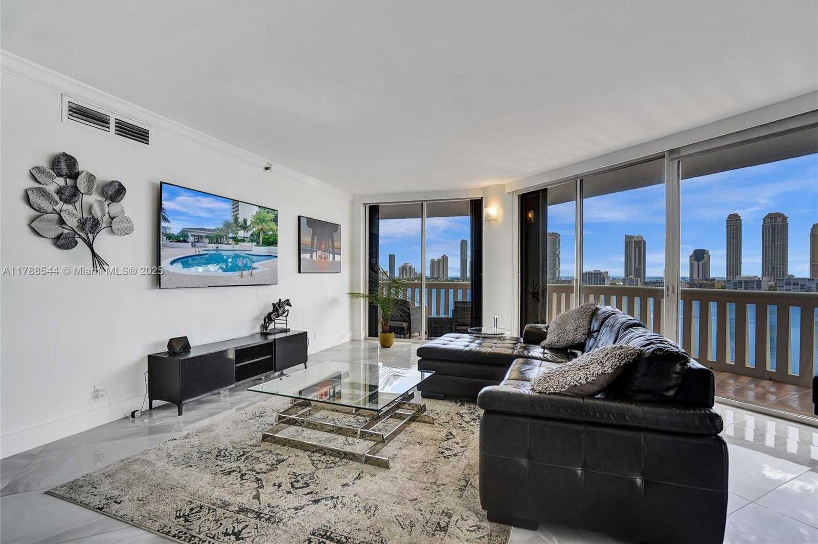 Small Image of 3000 ISLAND BLVD #1106, Aventura Number 3