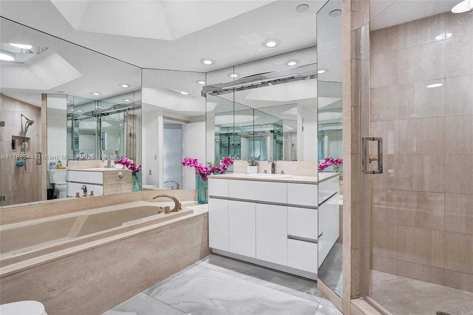 Small Image of 3000 ISLAND BLVD #1106, Aventura Number 35