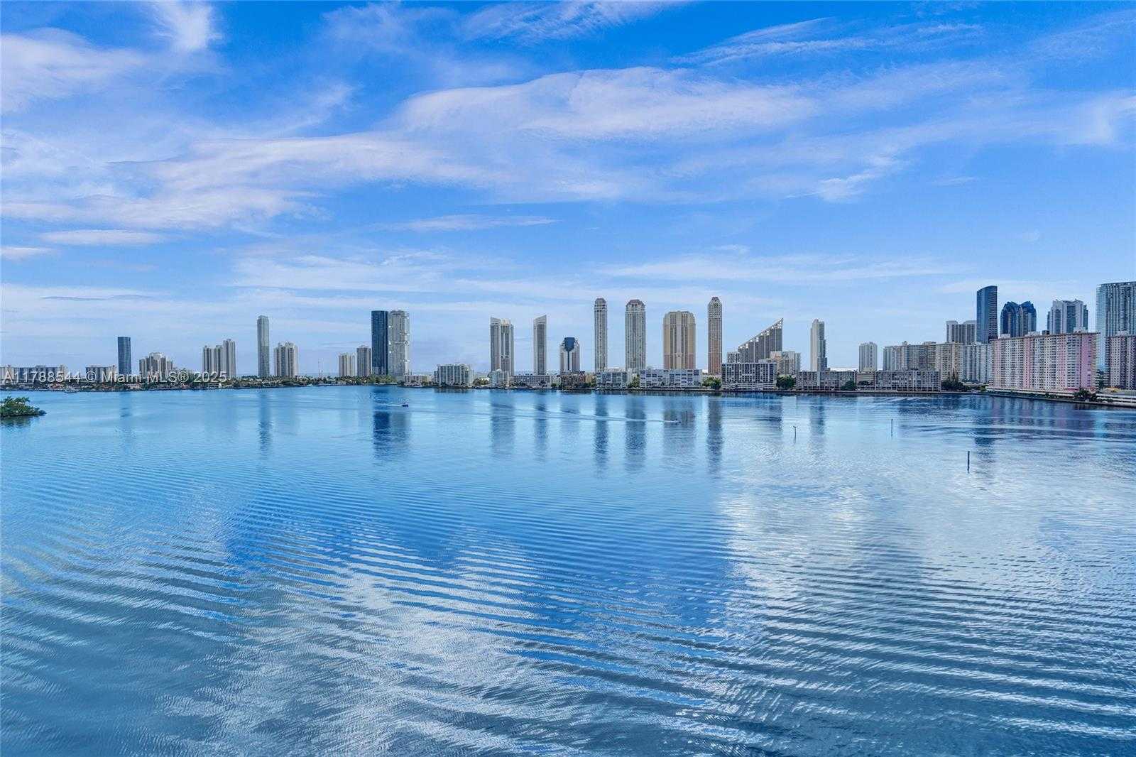 Small Image of 3000 ISLAND BLVD #1106, Aventura Number 49