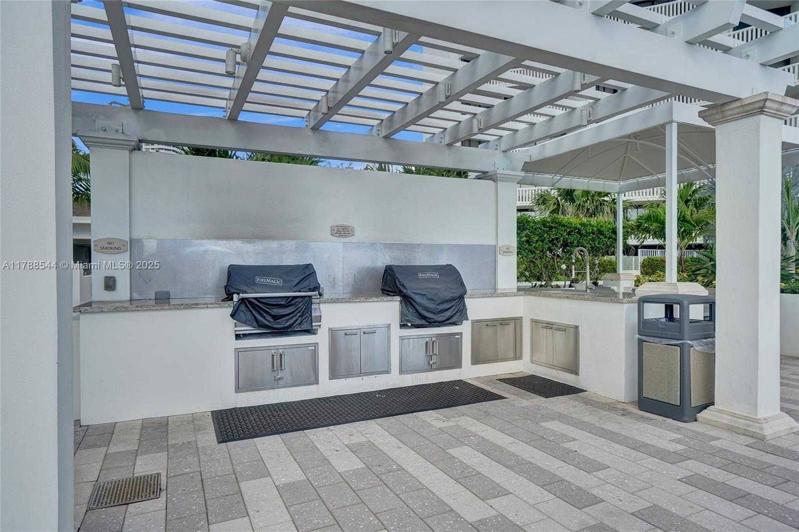 Small Image of 3000 ISLAND BLVD #1106, Aventura Number 55