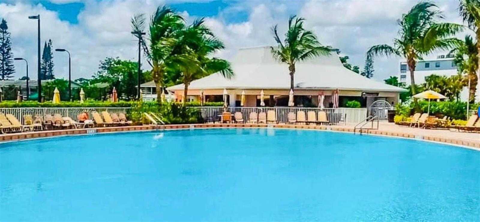 Small Image of 497 WEST TILFORD W #W, Deerfield Beach Number 10