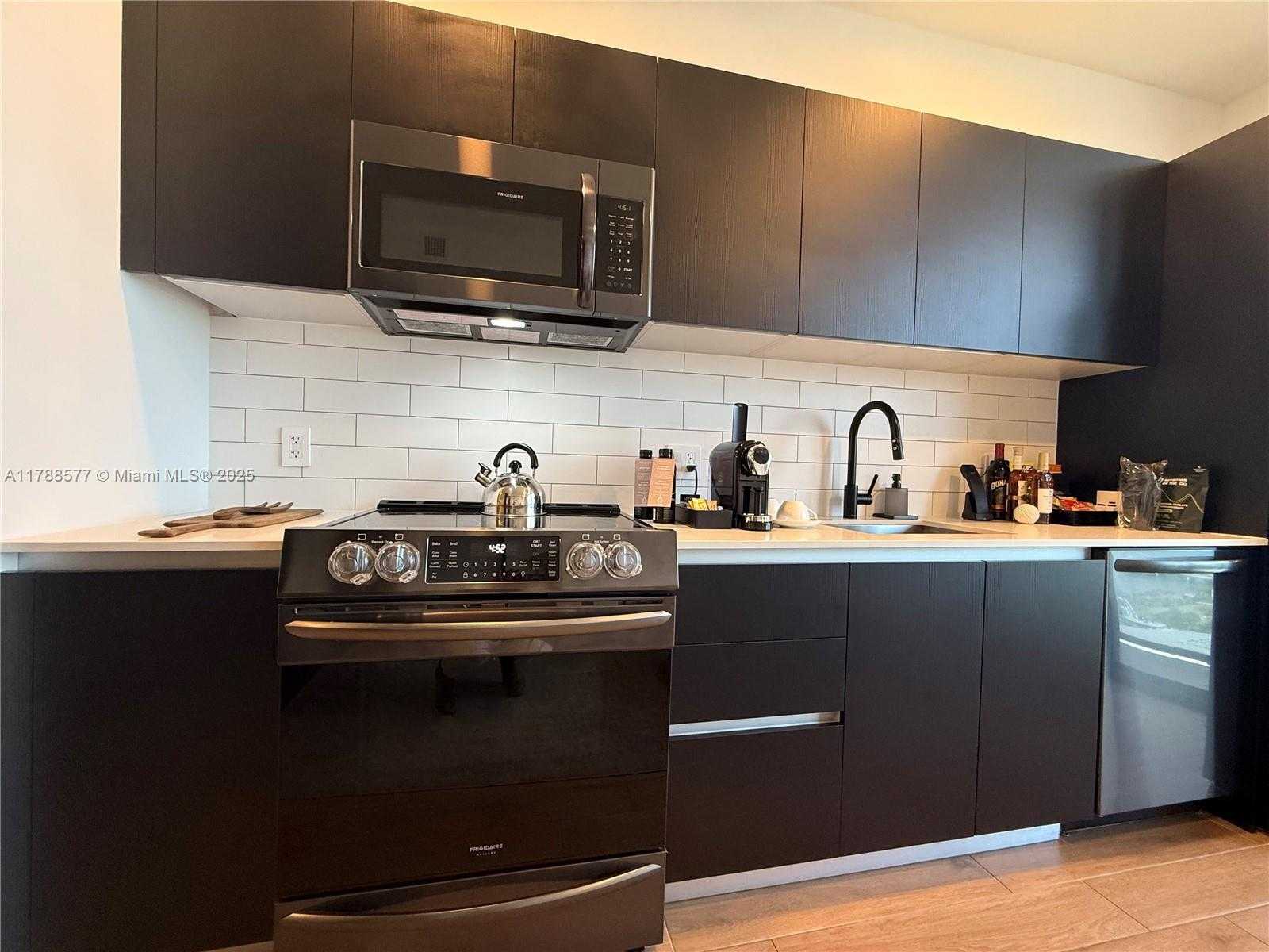 Small Image of 398 NORTH EAST 5TH ST #2805, Miami Number 12