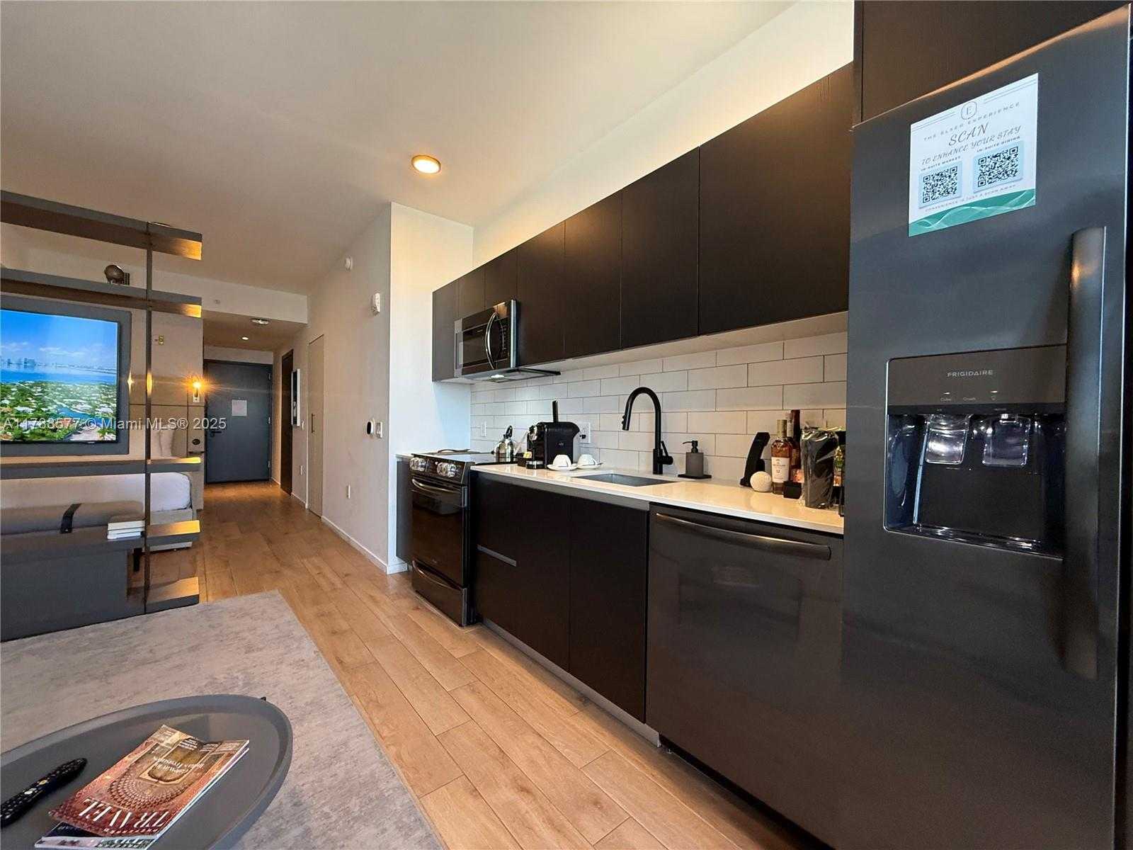 Small Image of 398 NORTH EAST 5TH ST #2805, Miami Number 15