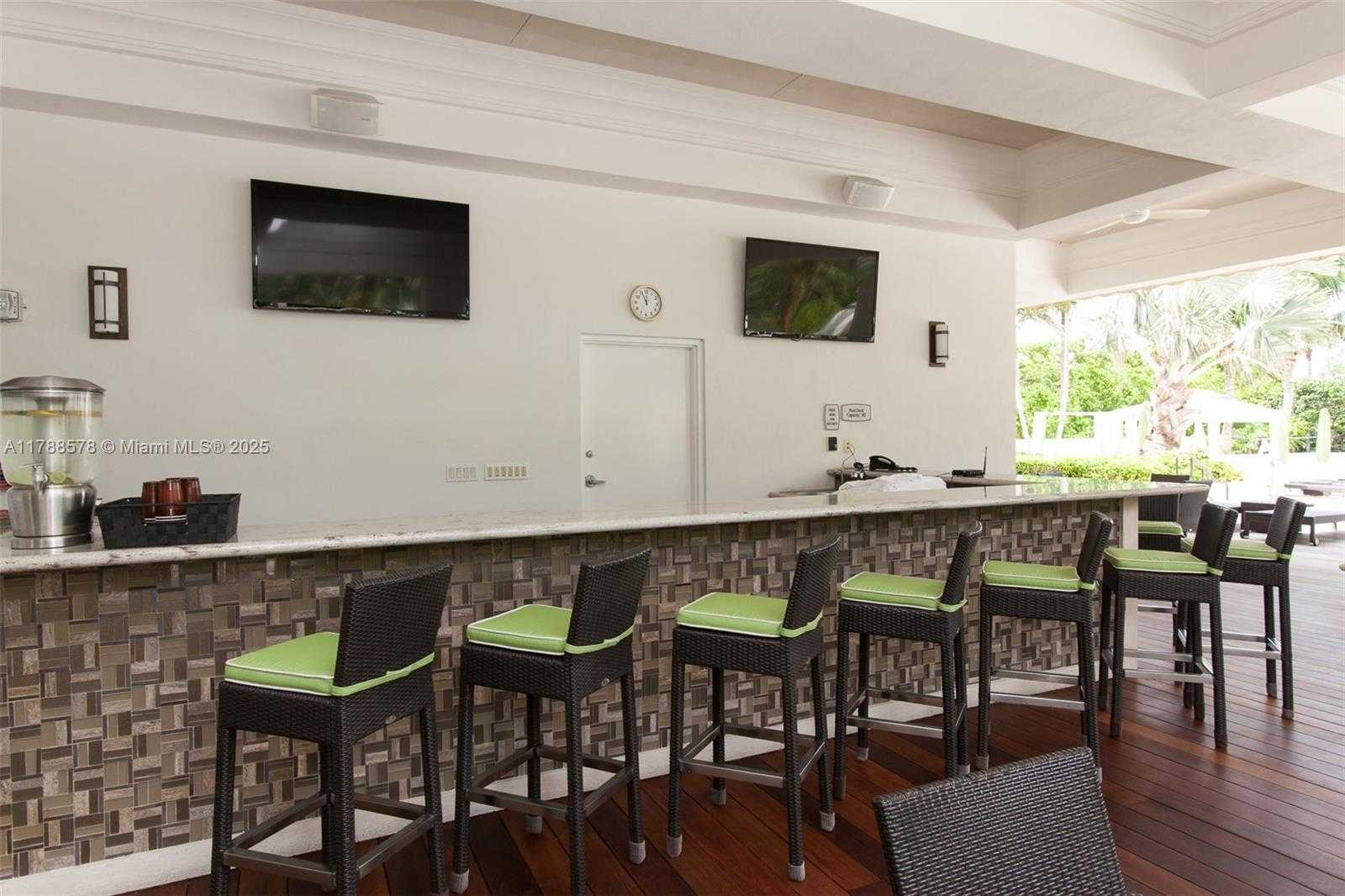 Small Image of 3000 ISLAND BLVD #706, Aventura Number 12