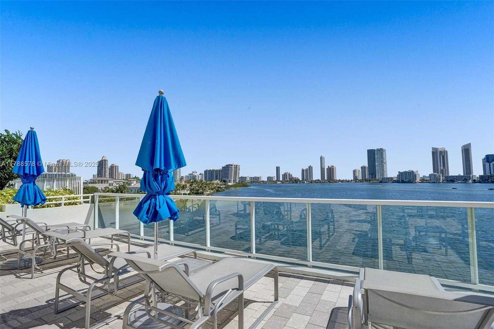 Small Image of 3000 ISLAND BLVD #706, Aventura Number 30