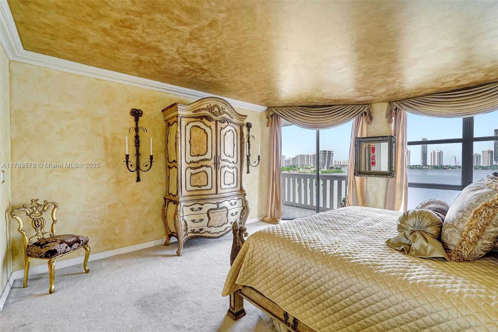 Small Image of 3000 ISLAND BLVD #706, Aventura Number 39