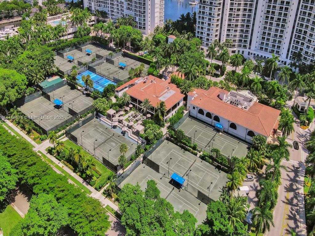 Small Image of 3000 ISLAND BLVD #706, Aventura Number 4