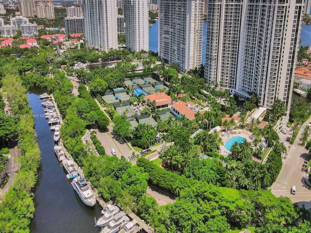 Small Image of 3000 ISLAND BLVD #706, Aventura Number 5