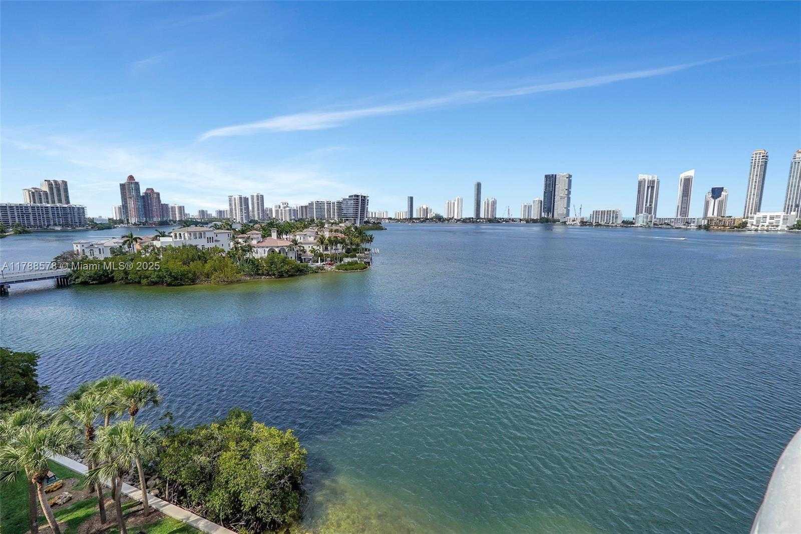 Small Image of 3000 ISLAND BLVD #706, Aventura Number 57