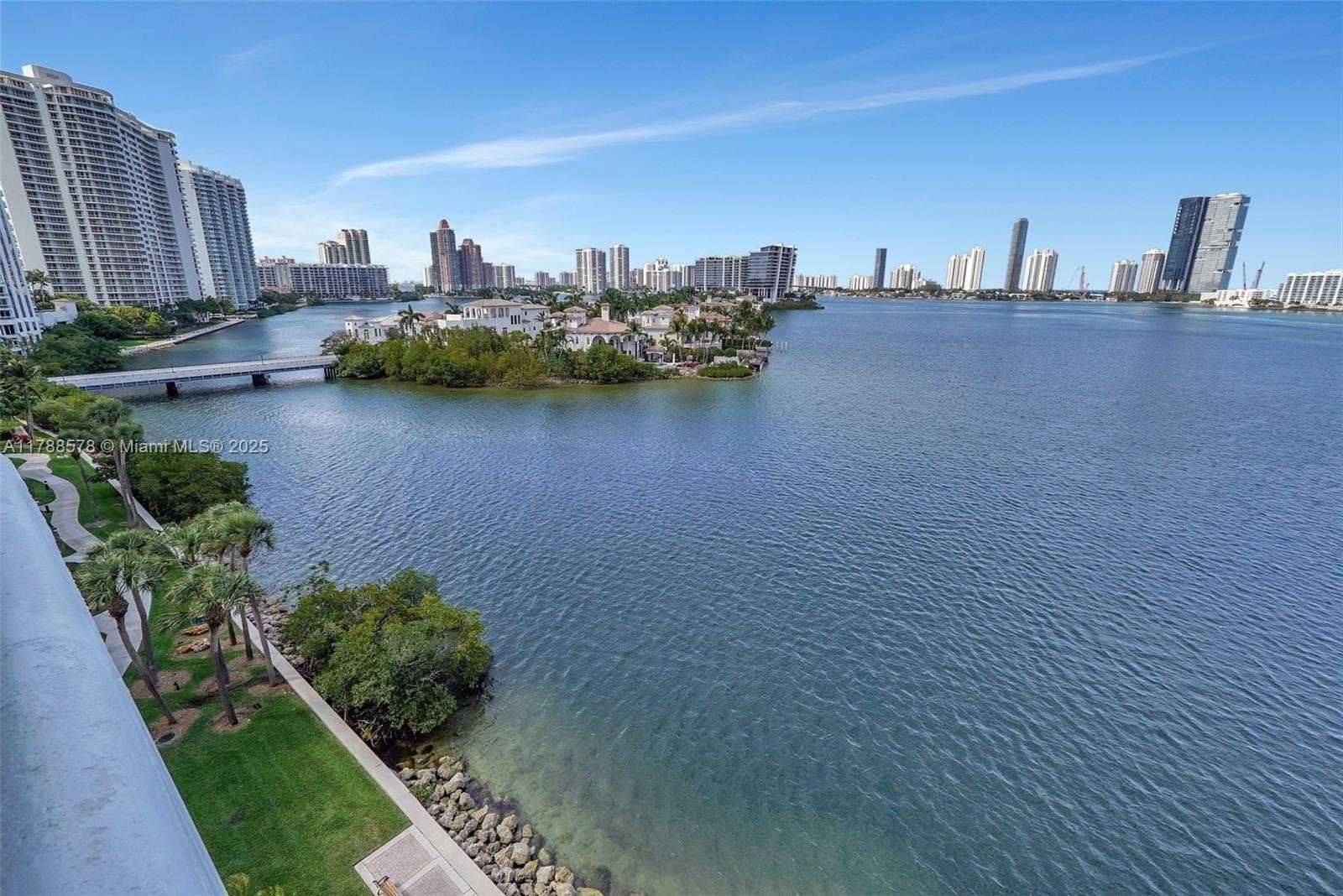 Small Image of 3000 ISLAND BLVD #706, Aventura Number 67