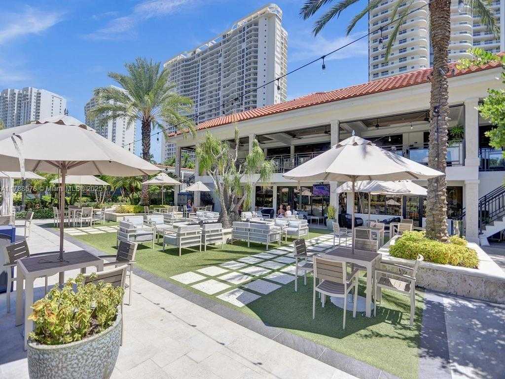Small Image of 3000 ISLAND BLVD #706, Aventura Number 8