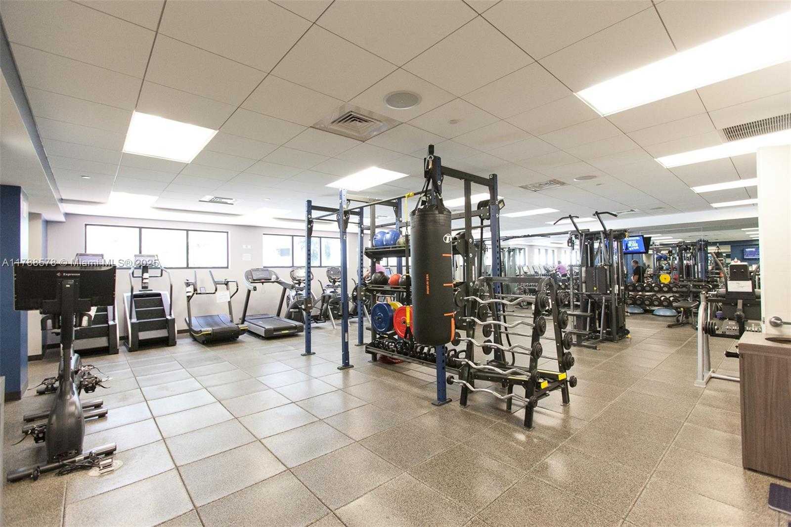 Small Image of 3000 ISLAND BLVD #706, Aventura Number 86