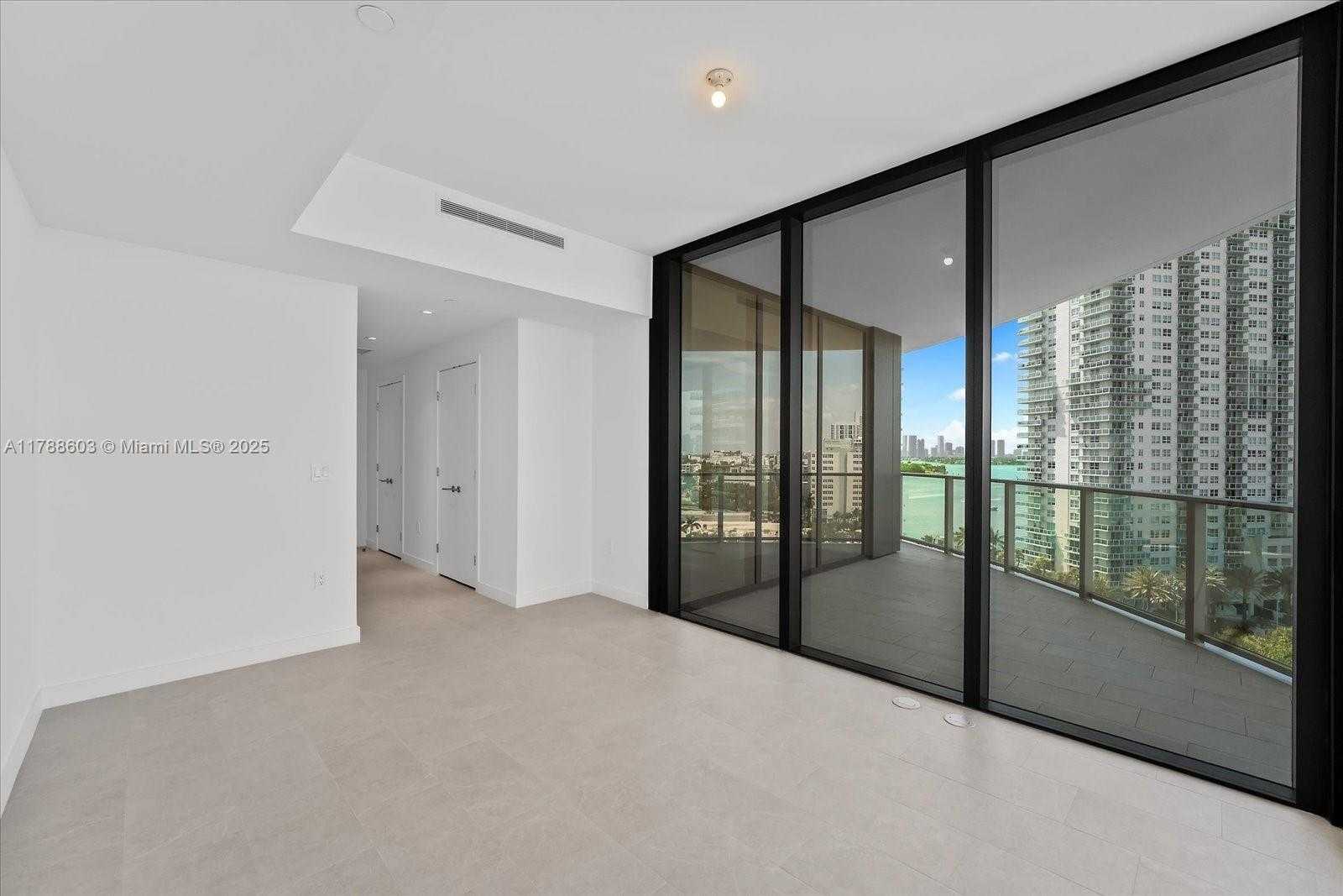 Small Image of 500 ALTON RD #1105, Miami Beach Number 18