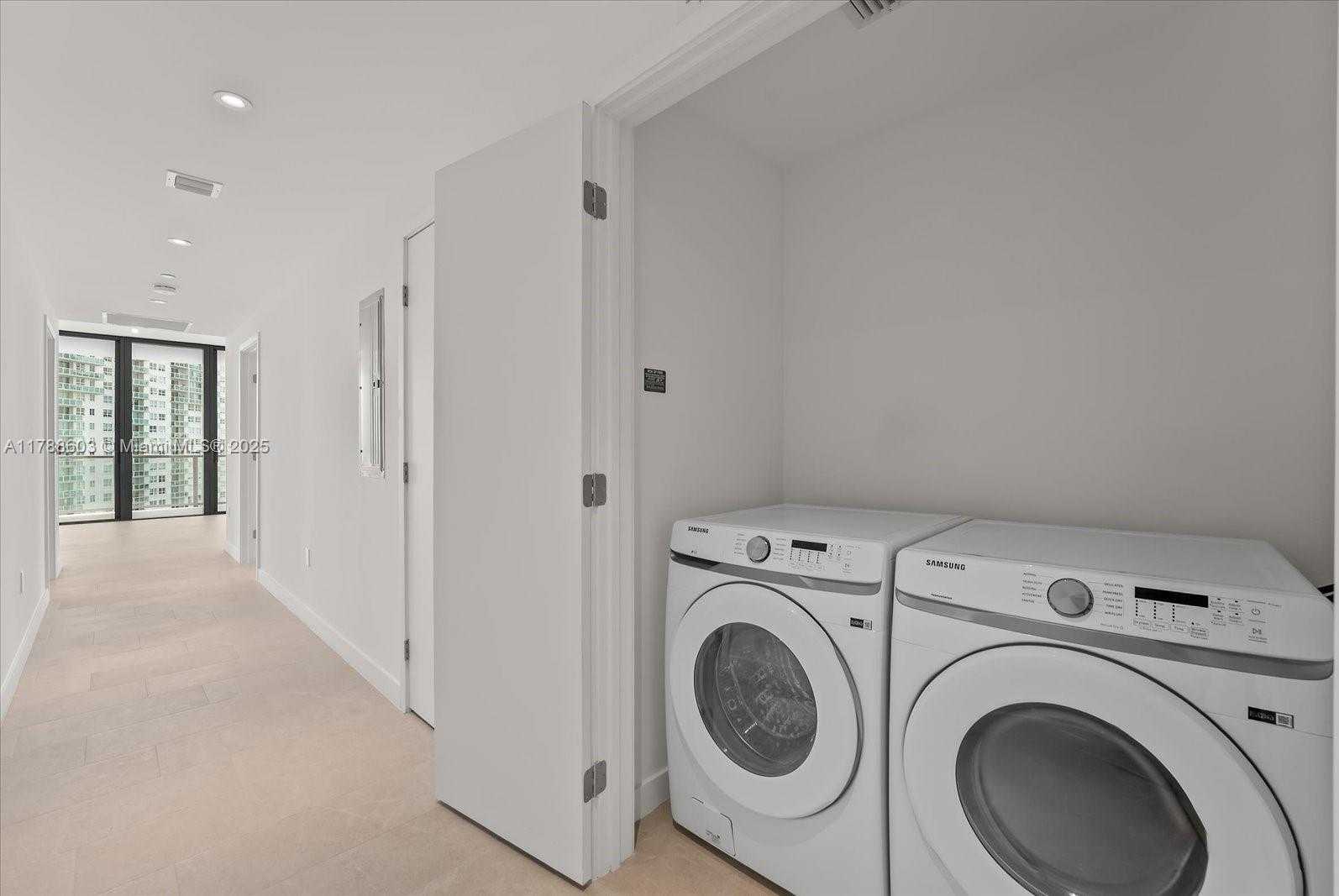 Small Image of 500 ALTON RD #1105, Miami Beach Number 27