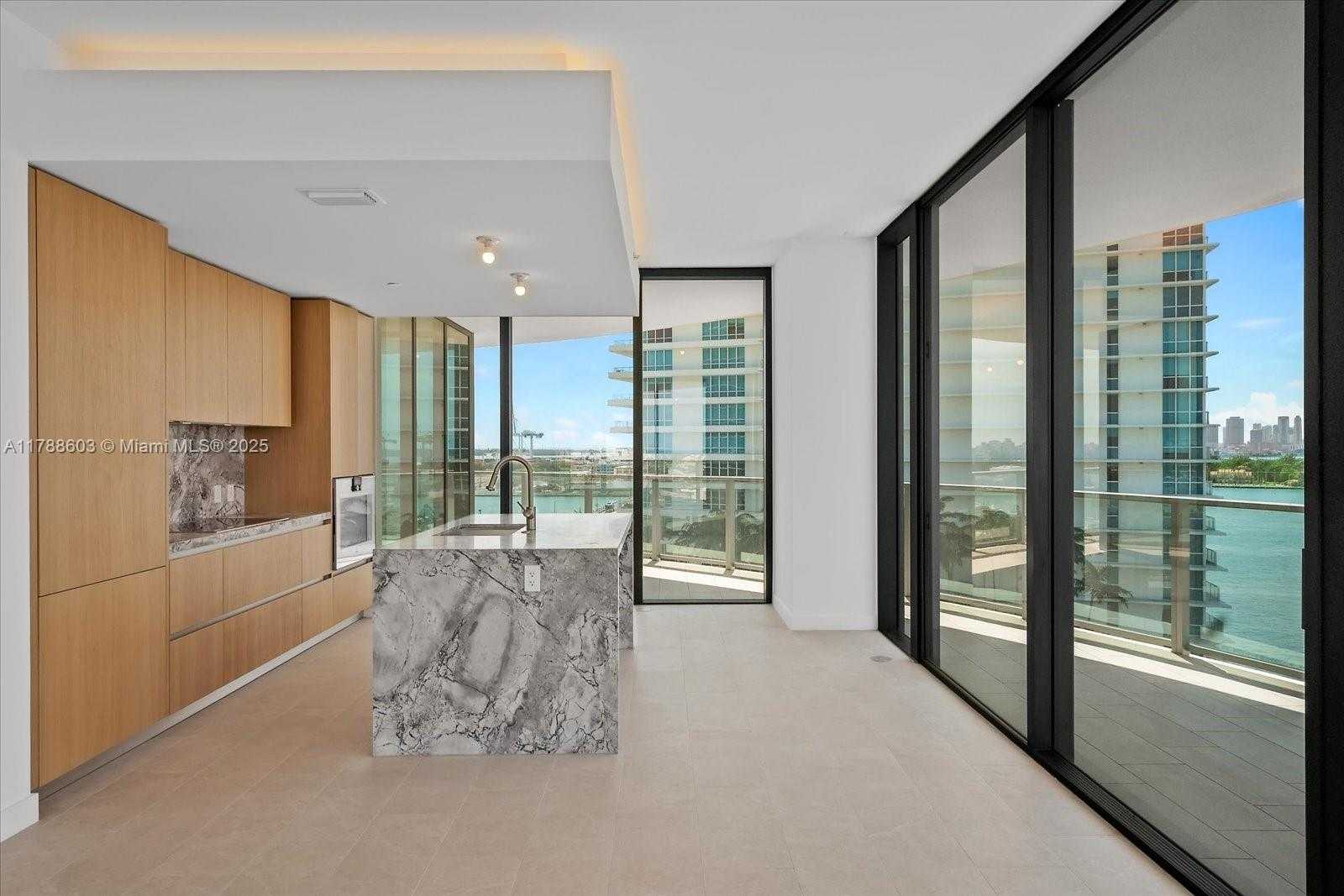 Small Image of 500 ALTON RD #1105, Miami Beach Number 3