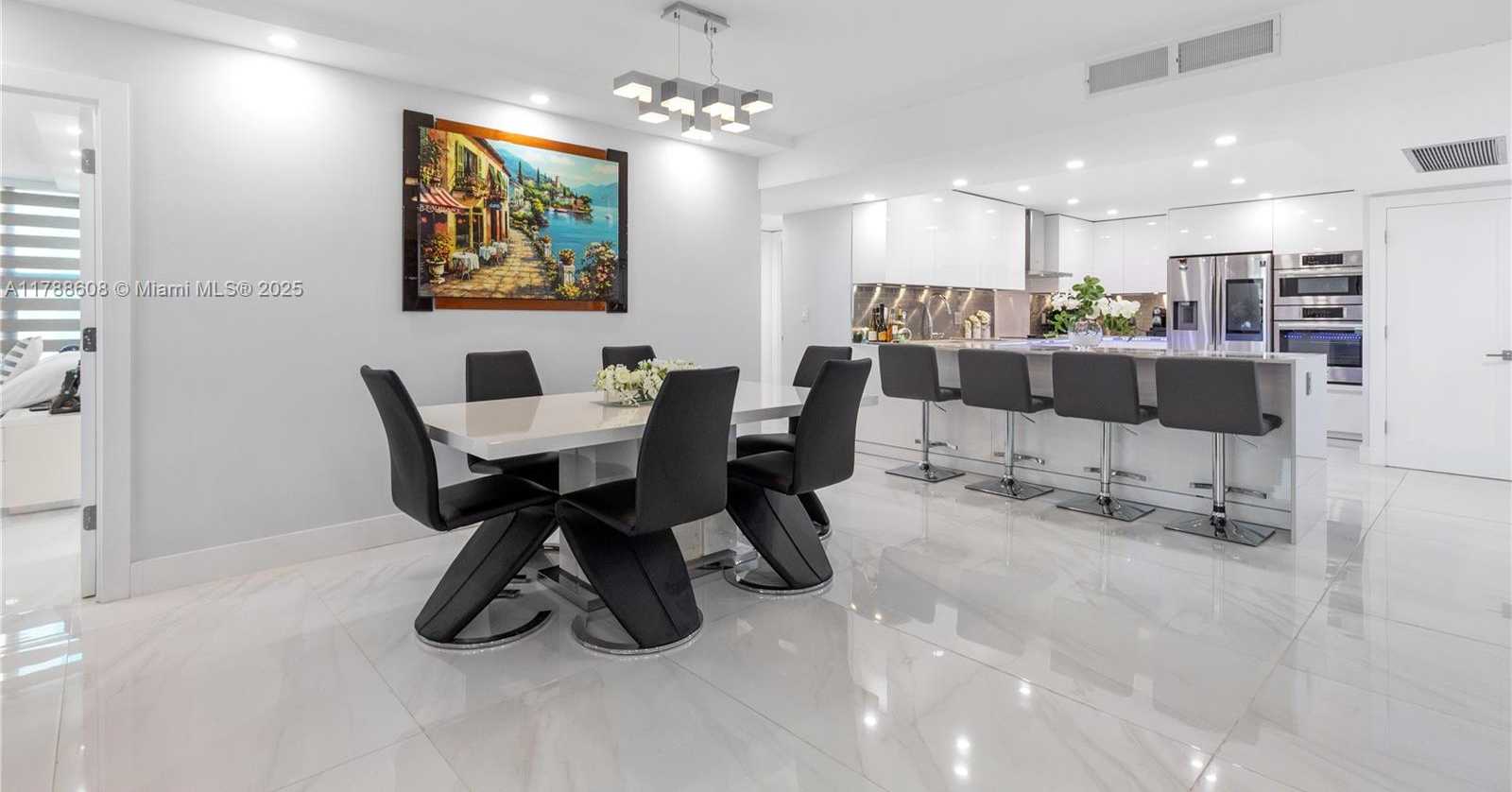 Small Image of 2500 PARKVIEW DR #1121, Hallandale Beach Number 15