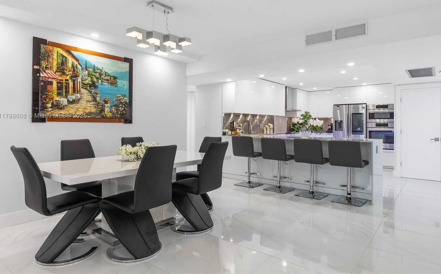 Small Image of 2500 PARKVIEW DR #1121, Hallandale Beach Number 16