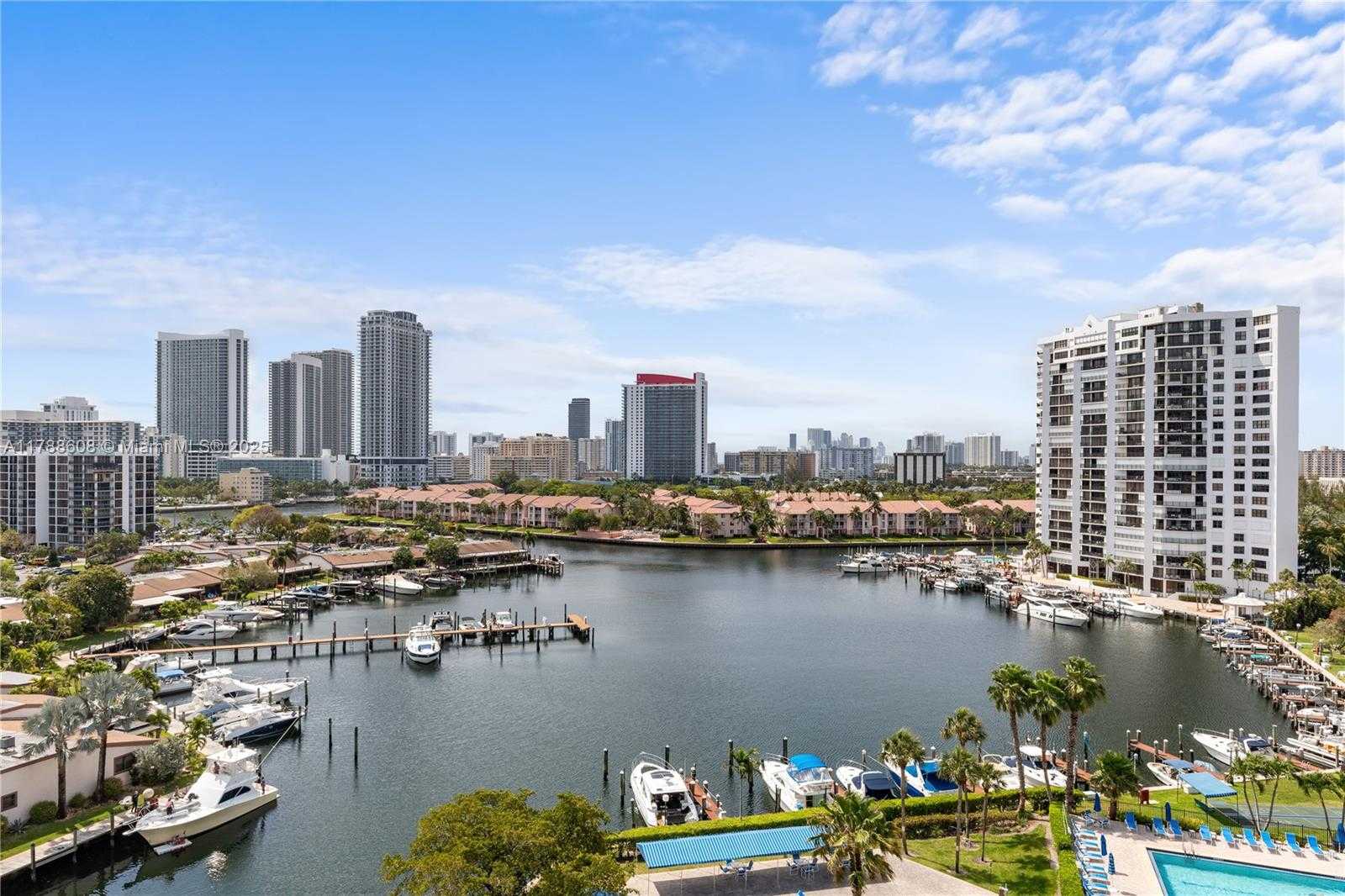 Small Image of 2500 PARKVIEW DR #1121, Hallandale Beach Number 37