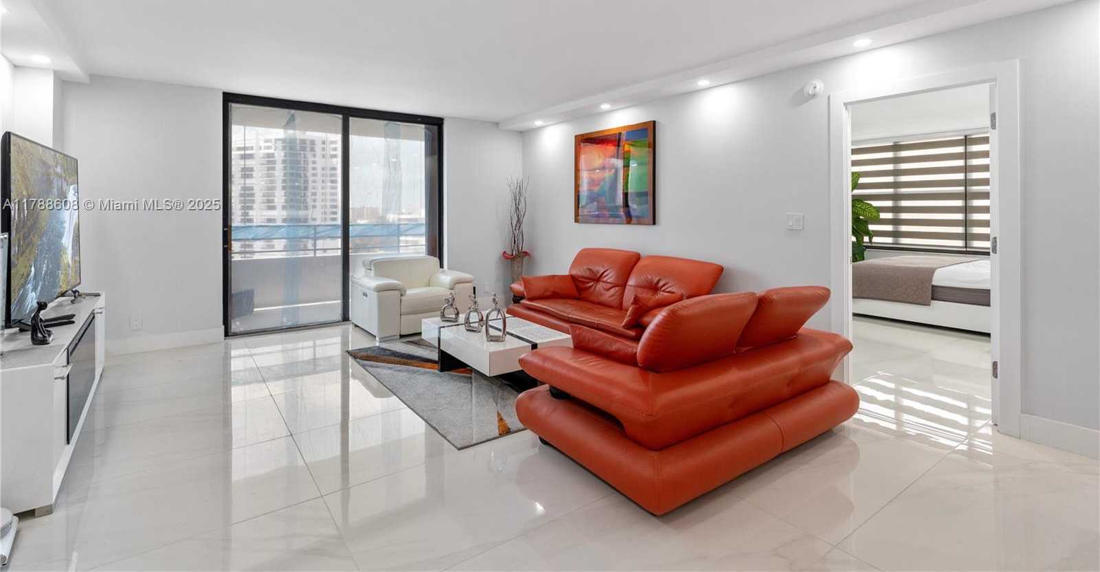 Small Image of 2500 PARKVIEW DR #1121, Hallandale Beach Number 9