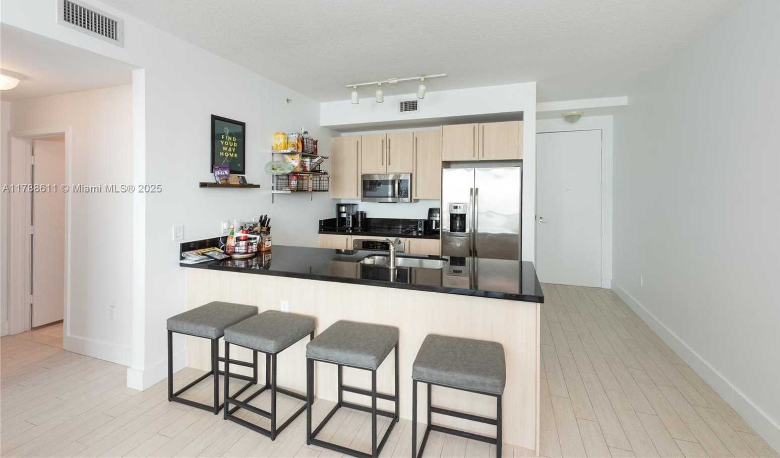 Small Image of 79 SOUTH WEST 12TH ST #2011-S, Miami Number 4