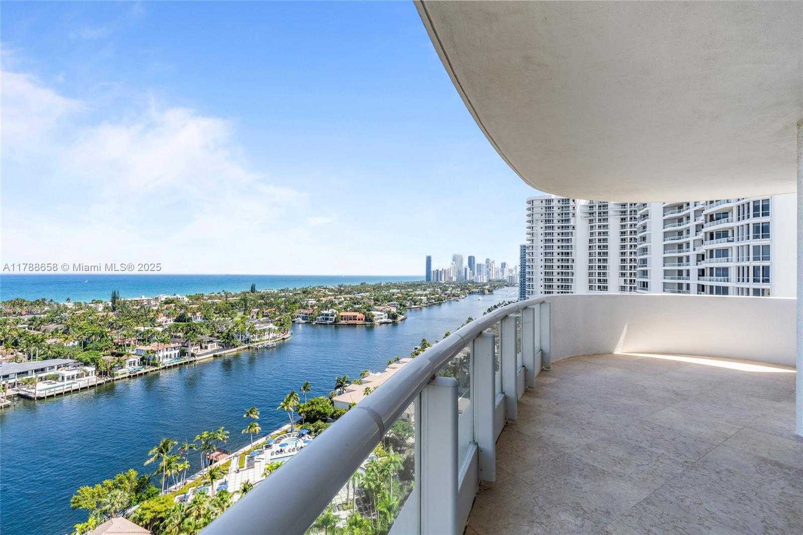 Small Image of 21200 POINT PL #1901, Aventura Number 11
