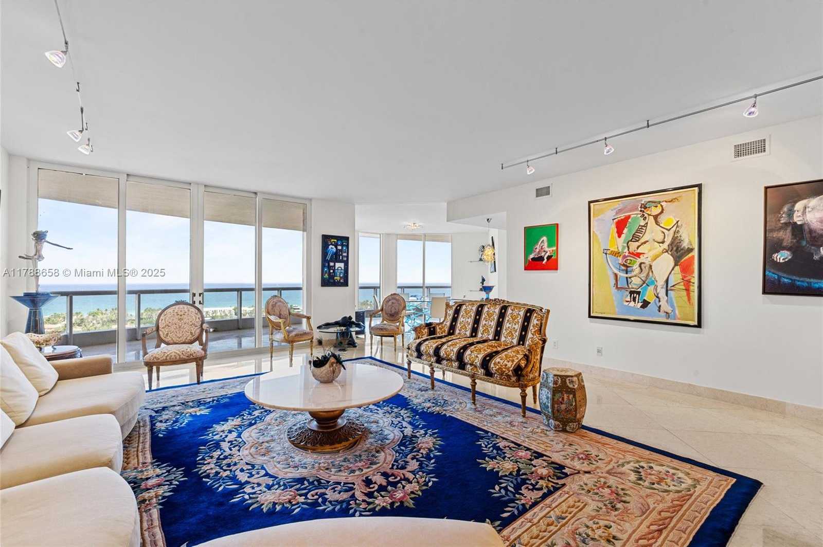 Small Image of 21200 POINT PL #1901, Aventura Number 14