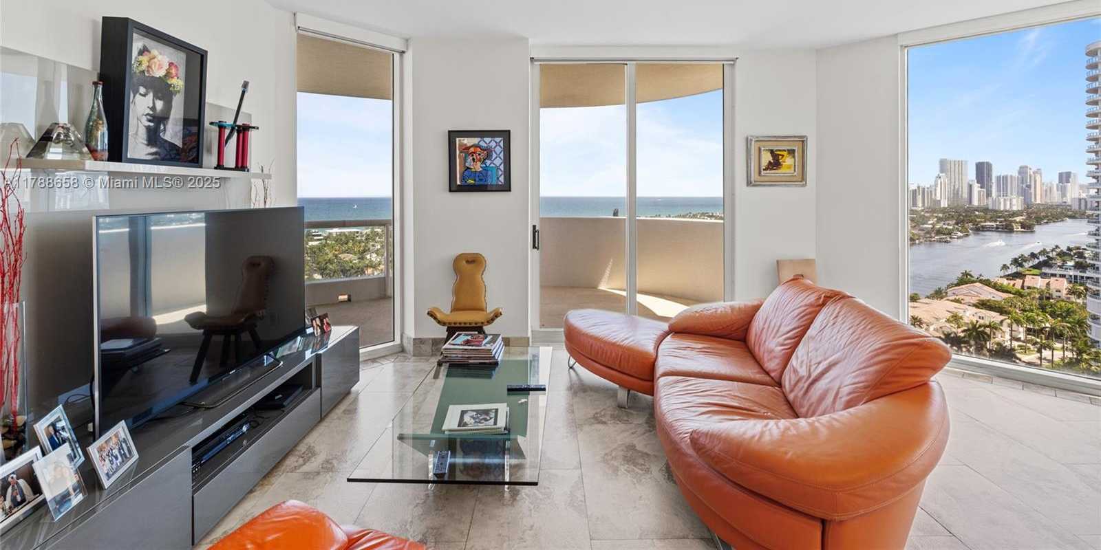 Small Image of 21200 POINT PL #1901, Aventura Number 7