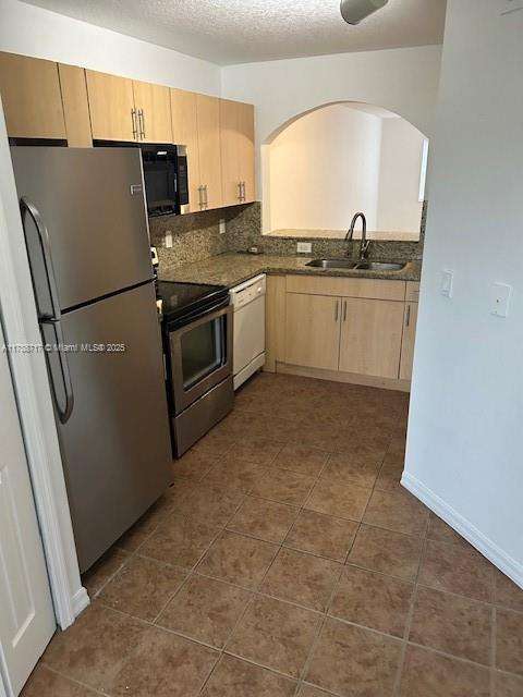 Small Image of 2930 SOUTH EAST 12TH RD #105-31, Homestead Number 6