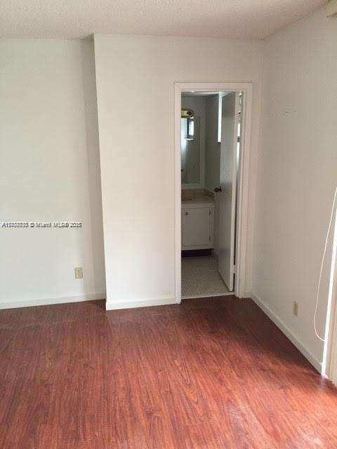 Small Image of 16909 NORTH BAY RD #211, Sunny Isles Beach Number 5