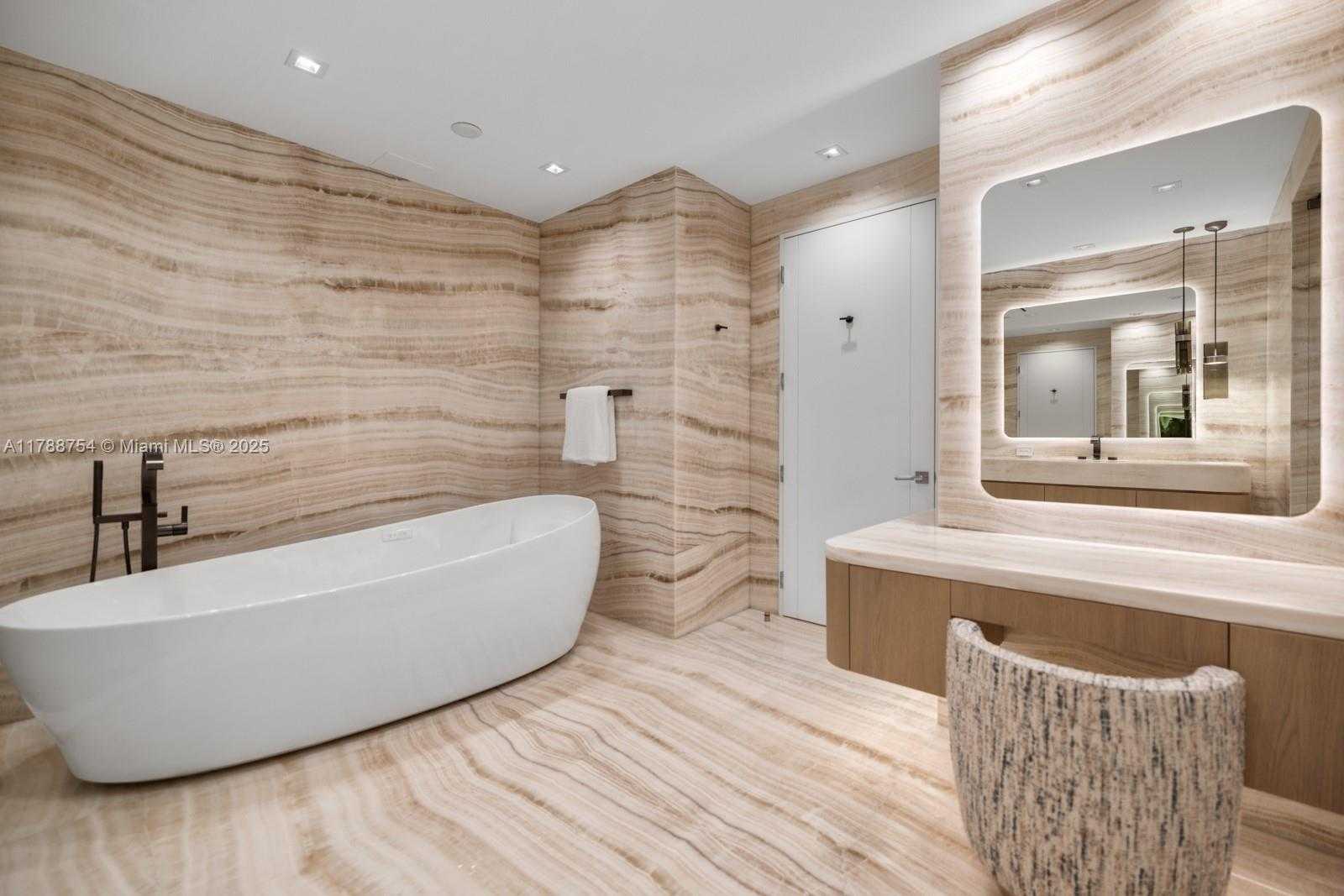 Small Image of 18501 COLLINS AVE #3704, Sunny Isles Beach Number 24