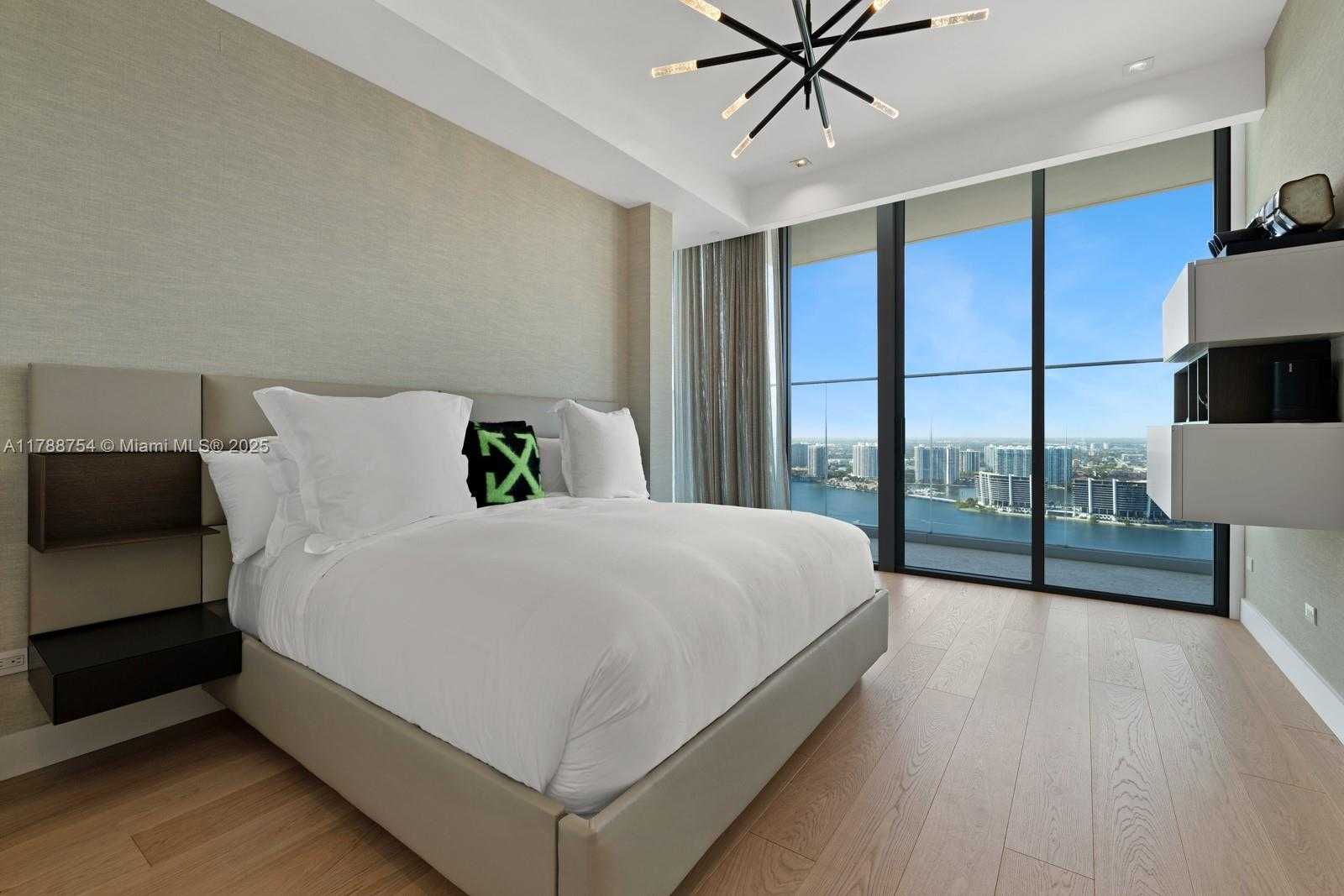 Small Image of 18501 COLLINS AVE #3704, Sunny Isles Beach Number 29