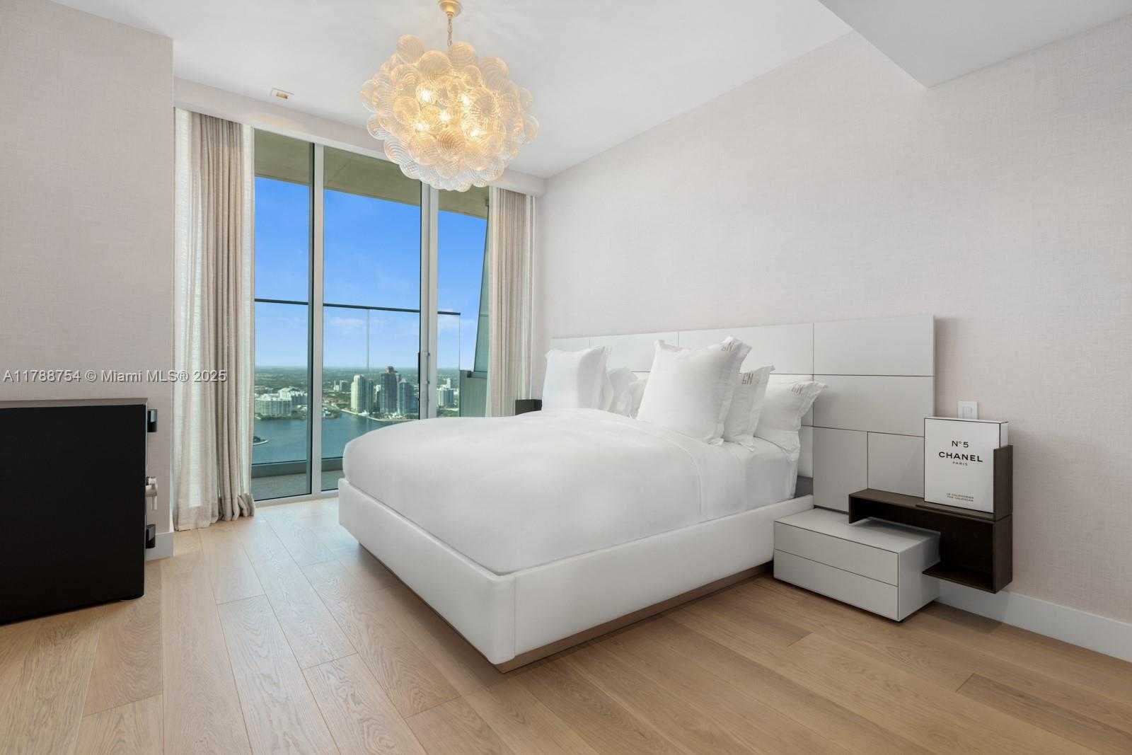 Small Image of 18501 COLLINS AVE #3704, Sunny Isles Beach Number 31