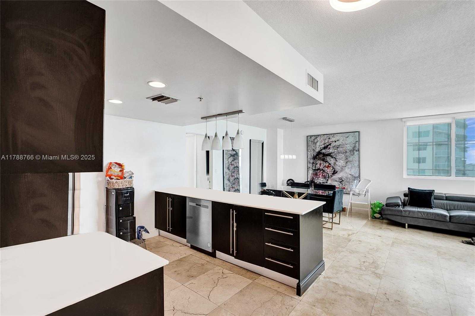 Small Image of 665 NORTH EAST 25TH ST #905, Miami Number 22