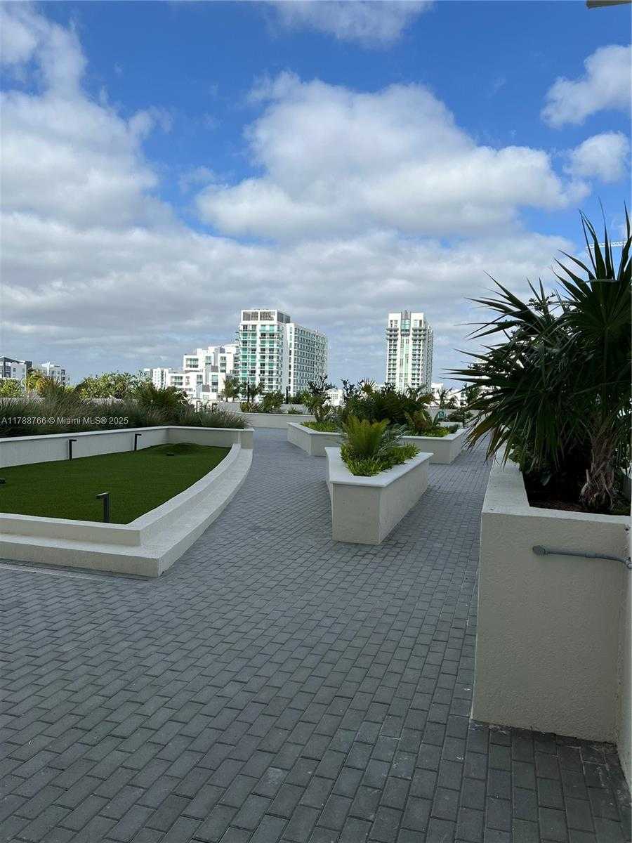 Small Image of 665 NORTH EAST 25TH ST #905, Miami Number 41