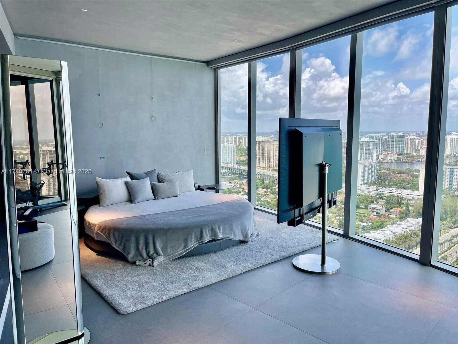 Small Image of 18555 COLLINS AVE #3705, Sunny Isles Beach Number 79