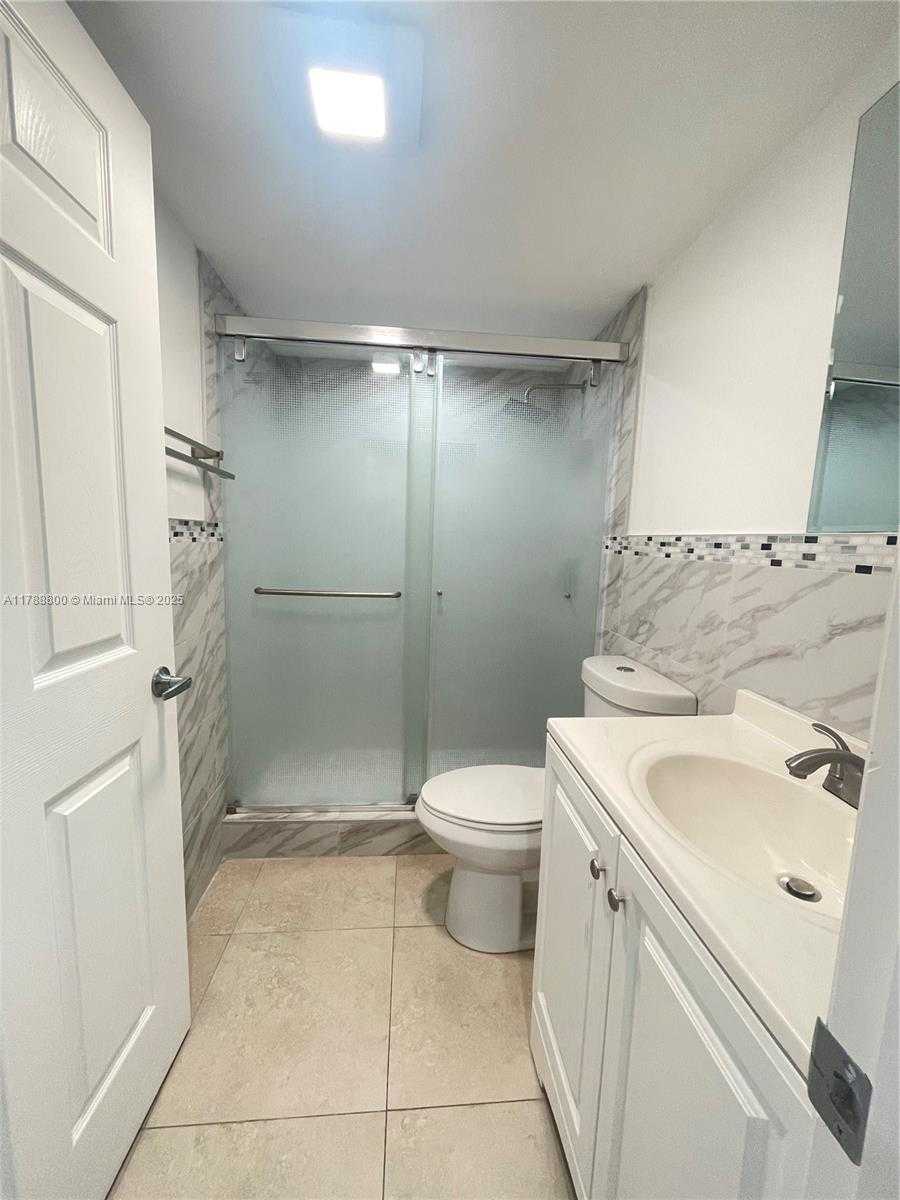 Small Image of 1690 #303, Miami Number 15